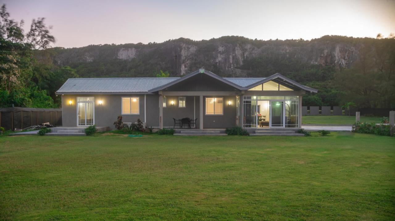 Soak'D Pineapple Villa Berrydale Екстер'єр фото